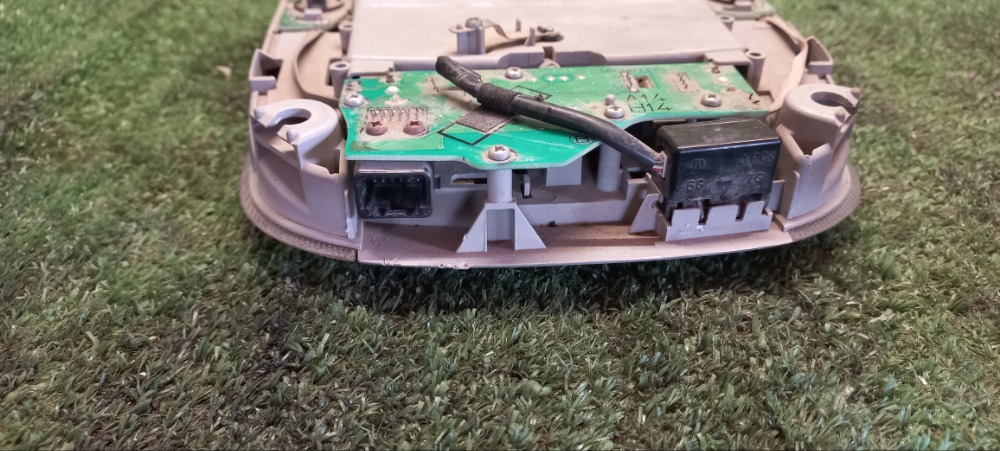 Плафон салона Toyota Corolla E150