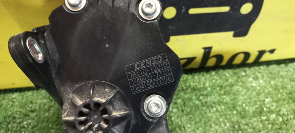 Педаль газа Toyota Corolla 2011 E 151