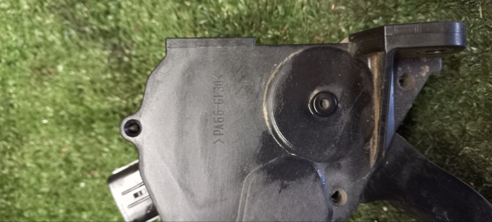 Педаль газа Toyota Corolla 2011 E 151