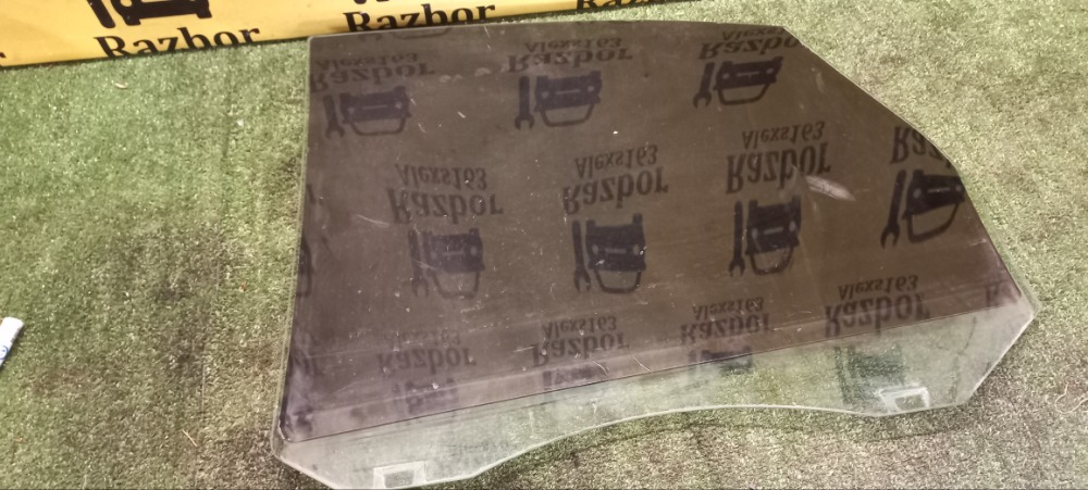 Стекло Ford Focus 2 2011 2