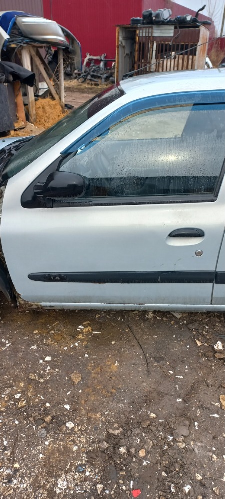 Дверь Renault symbol 2004 au14