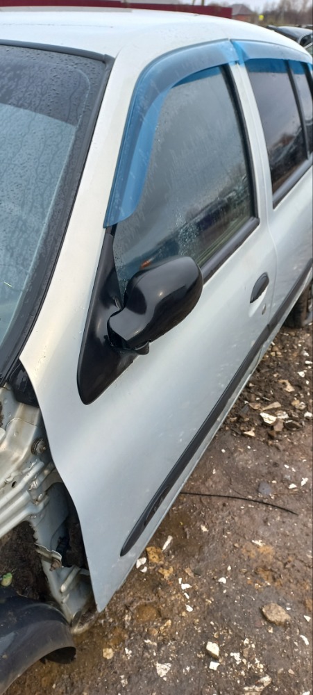 Дверь Renault symbol 2004 au14