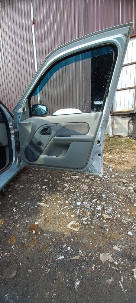 Дверь Renault symbol 2004 au14
