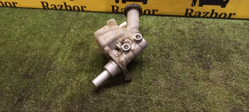 Главный тормозной цилиндр Mitsubishi Lancer 2008 X