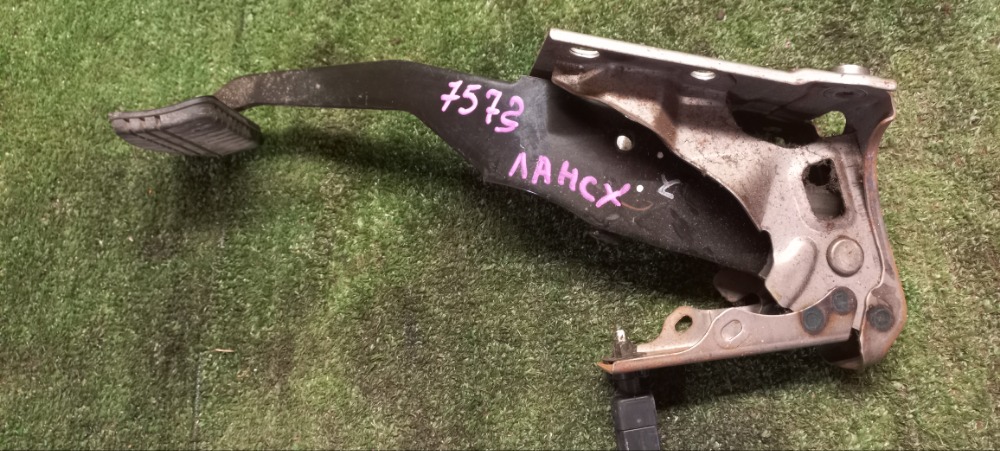 Педаль тормоза Mitsubishi Lancer 2008 X