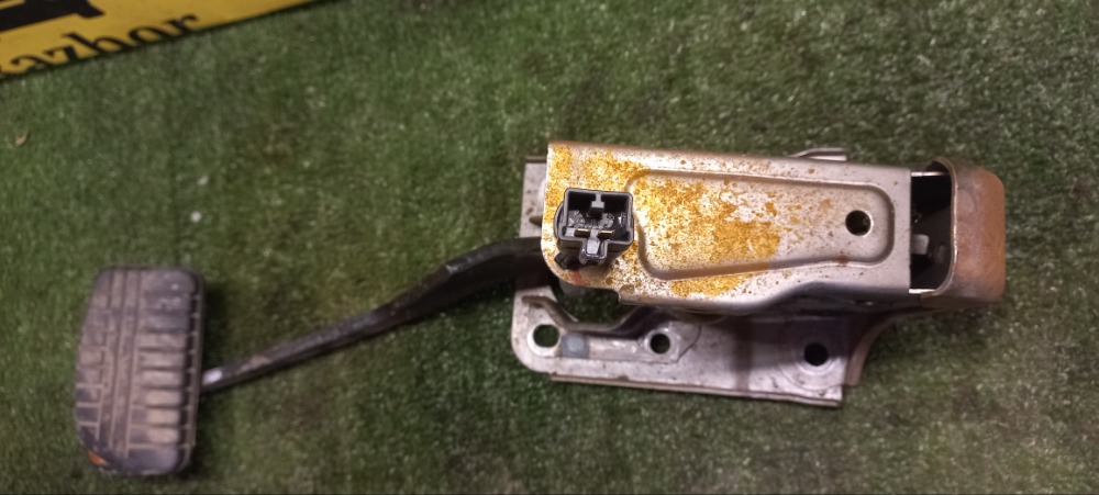 Педаль тормоза Mitsubishi Lancer 2008 X