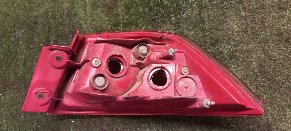 Фонарь Mitsubishi Lancer 2008 X