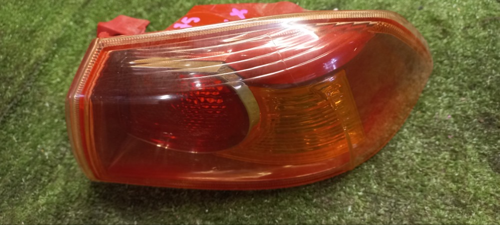 Фонарь Mitsubishi Lancer 2008 X