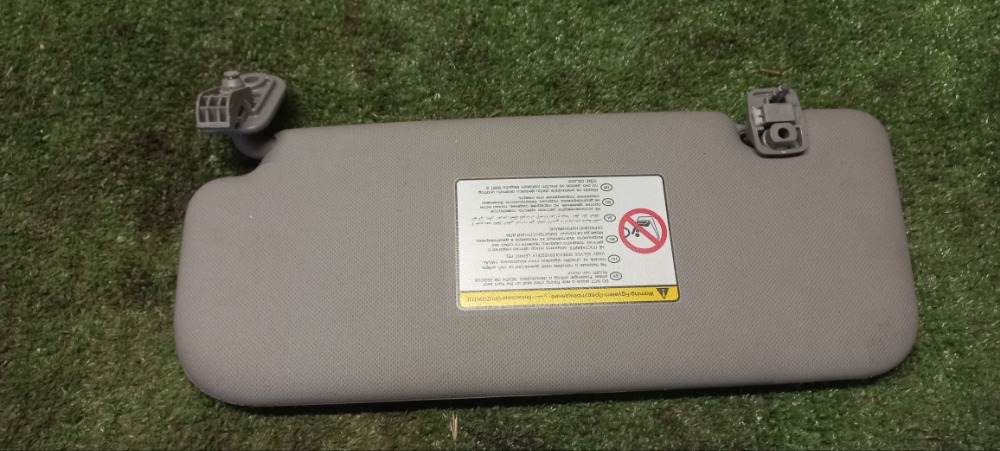 Козырек солнцезащитный Toyota Corolla 2011 E 151