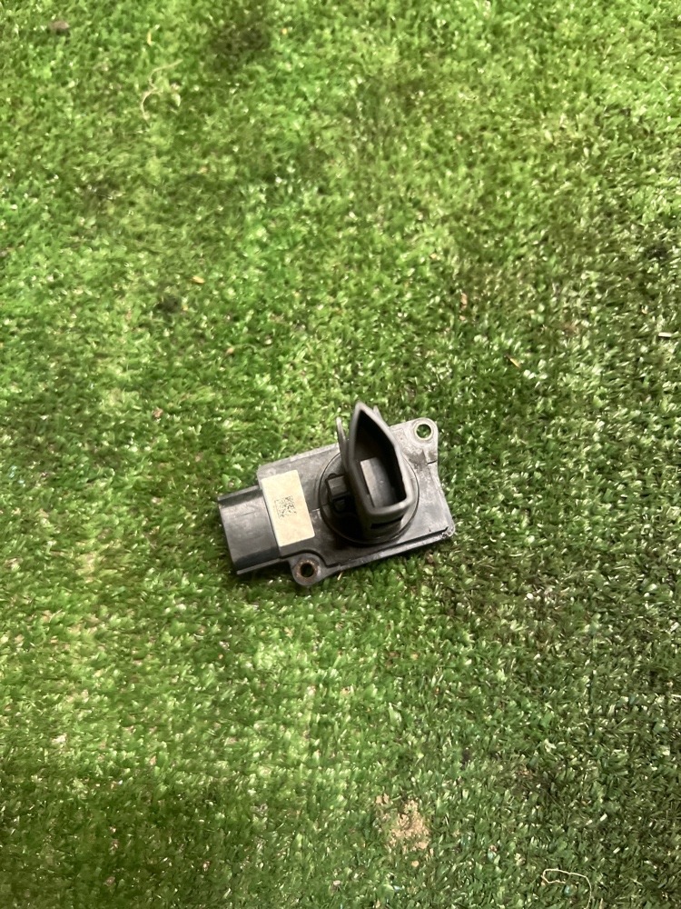 Датчик ДМРВ Mitsubishi Lancer 2008 X