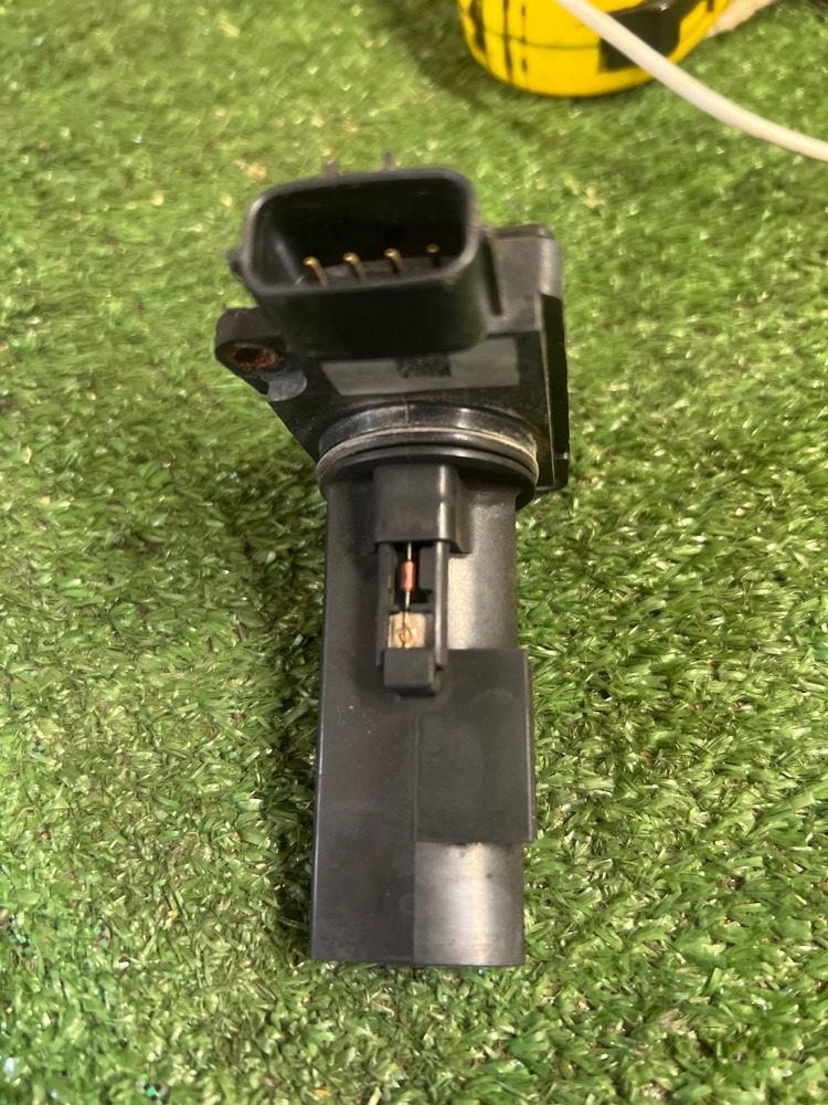 Датчик ДМРВ Mitsubishi Lancer 2008 X