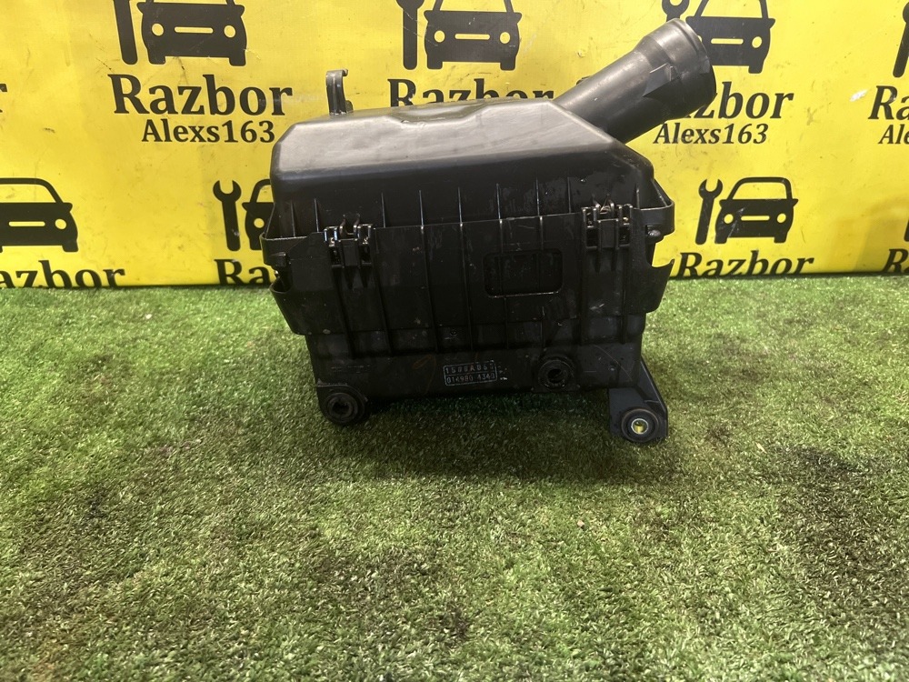 Корпус воздушного фильтра Mitsubishi Lancer 2008 X