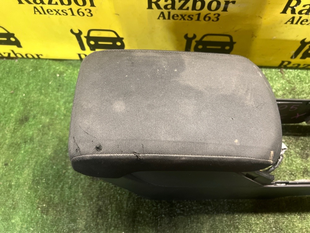 Подлокотник Mitsubishi Lancer 2008 X