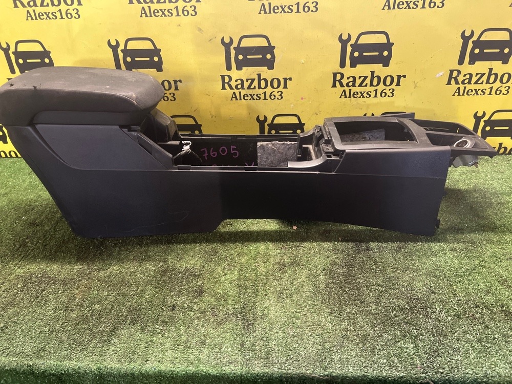 Подлокотник Mitsubishi Lancer 2008 X