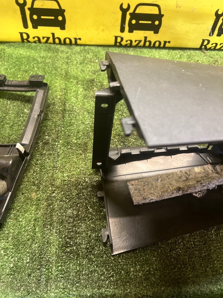 Подлокотник Mitsubishi Lancer 2008 X