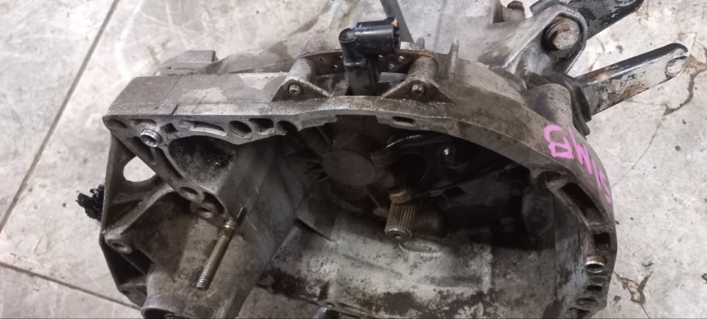 Коробка МКПП Renault symbol 2004 au14