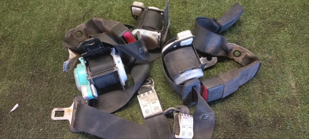 Ремни безопасности Toyota Corolla 2011 E 151