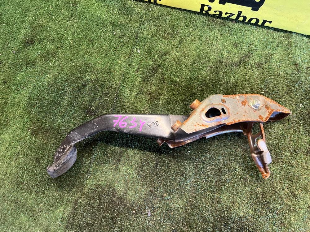 Педаль тормоза Toyota Corolla 2011 E 151