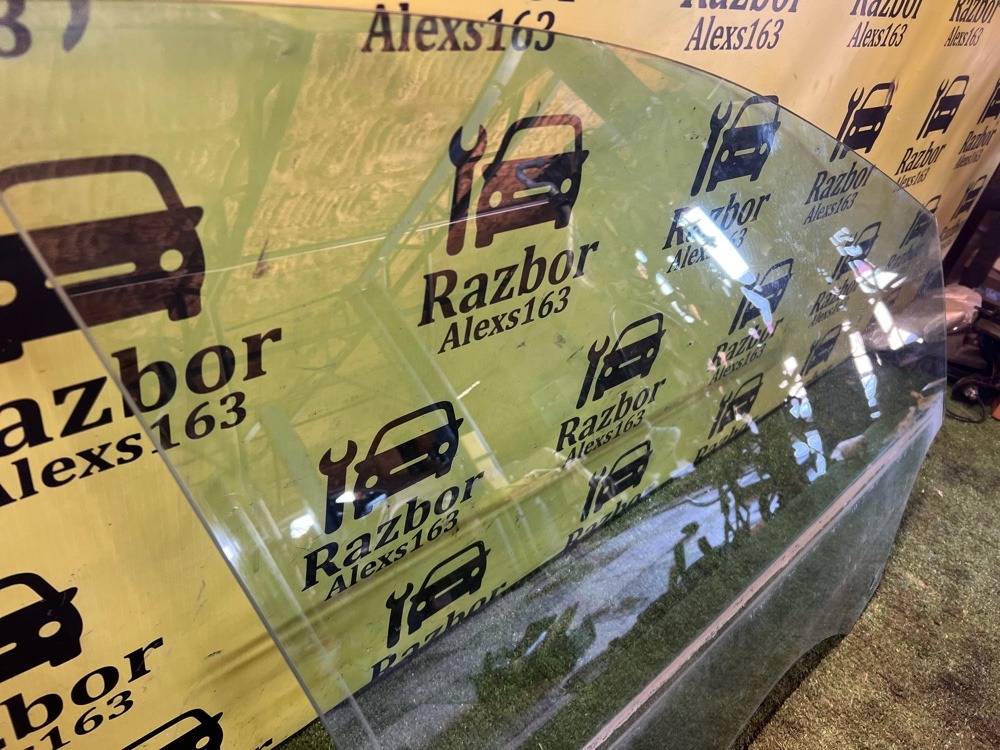 Стекло двери Ford KUGA 2013 C512