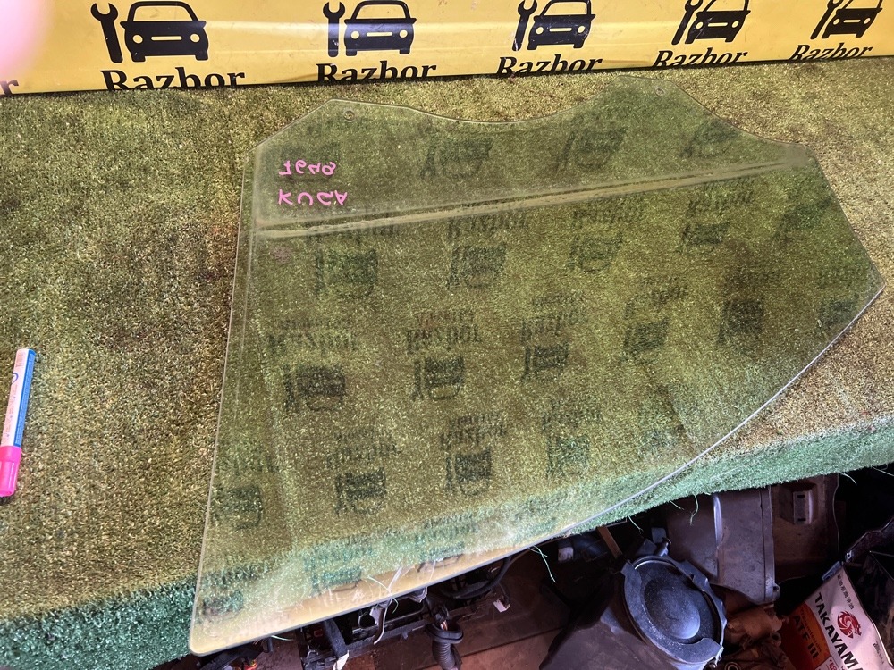 Стекло двери Ford KUGA 2013 C512