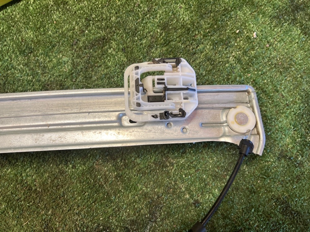 Стеклоподъемник Ford KUGA 2013 C512
