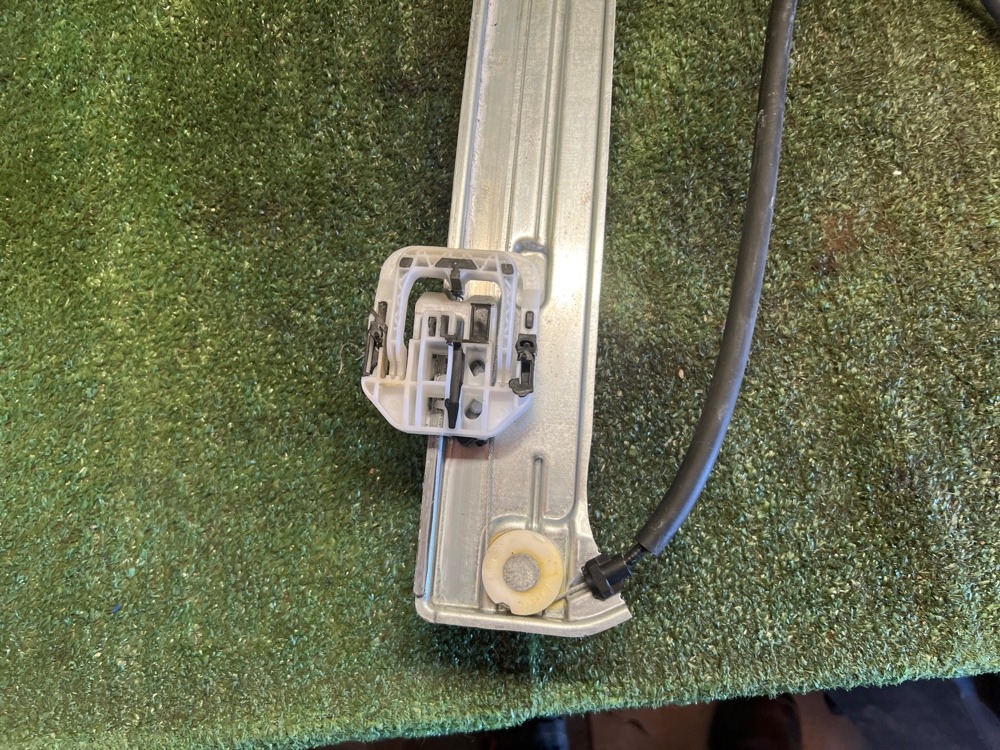 Стеклоподъемник Ford KUGA 2013 C512