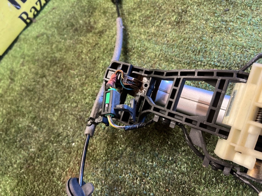 Ручка двери Ford KUGA 2013 C512