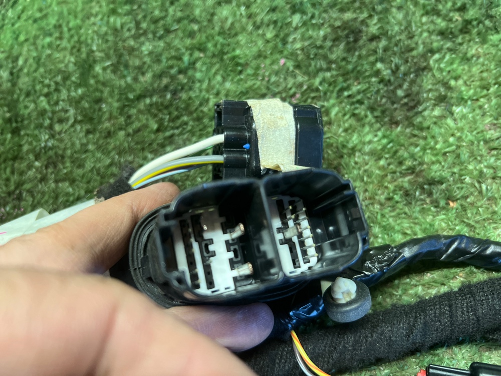 Проводка двери Ford KUGA 2013 C512