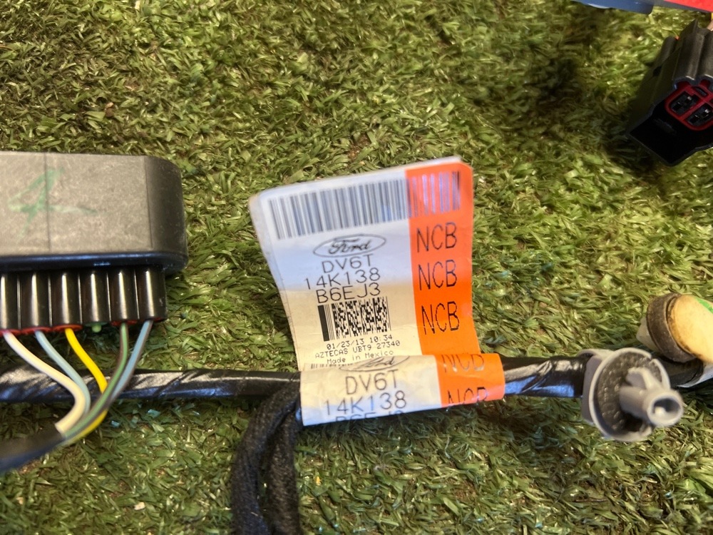 Проводка двери Ford KUGA 2013 C512