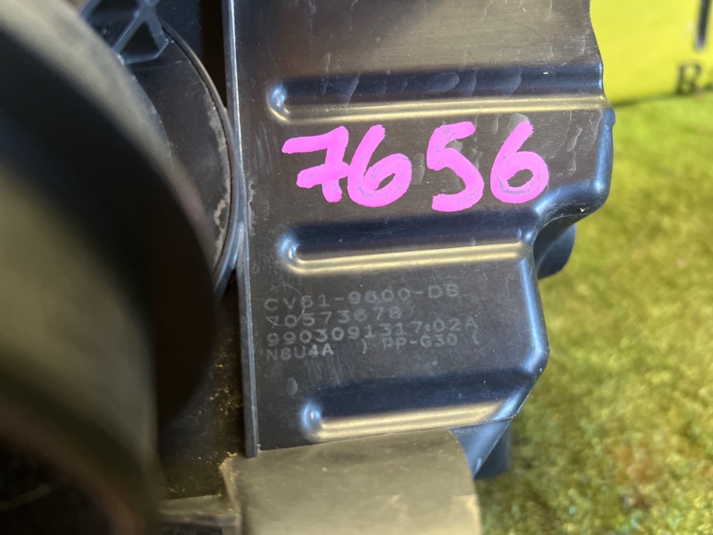 Корпус воздушного фильтра Ford KUGA 2013 C512