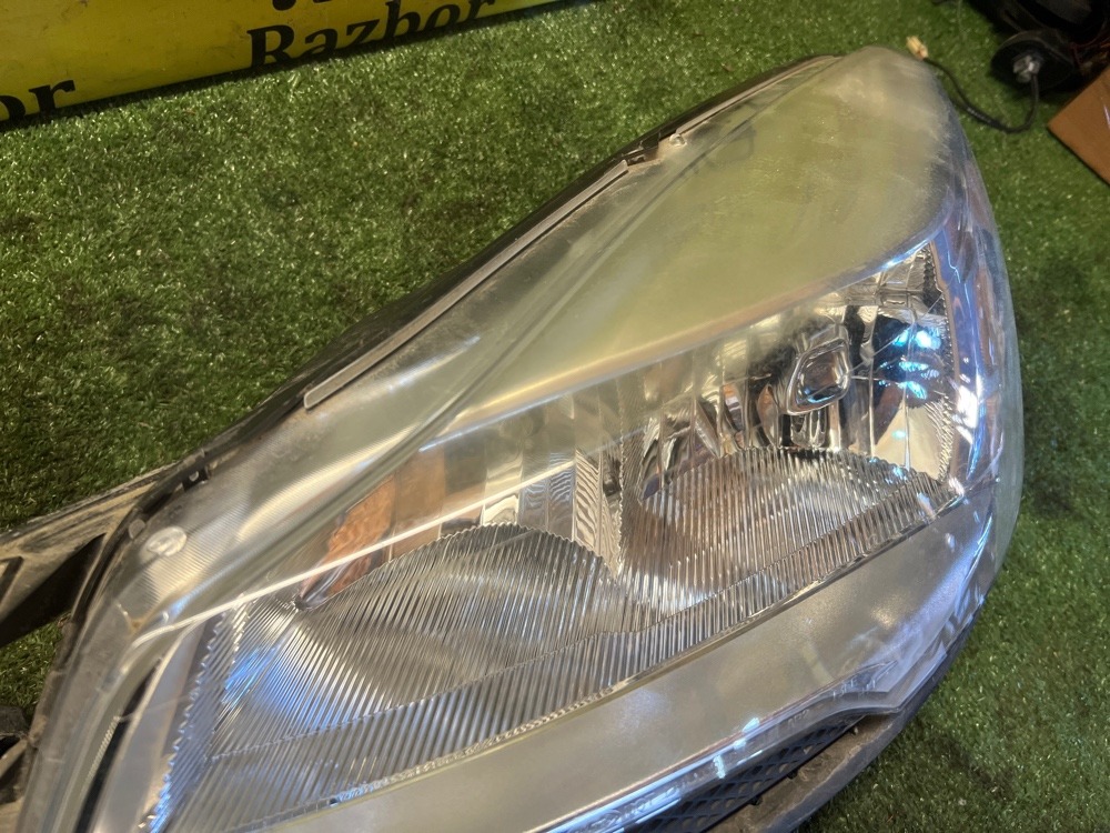 Фара Ford KUGA 2013 C512