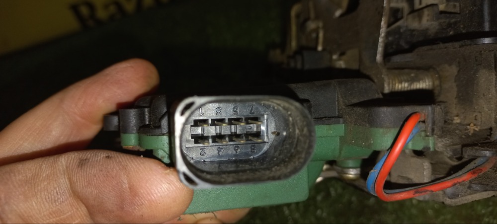 Замок двери Skoda Octavia Tour 2008 A4