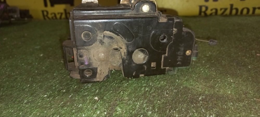 Замок двери Skoda Octavia Tour 2008 A4