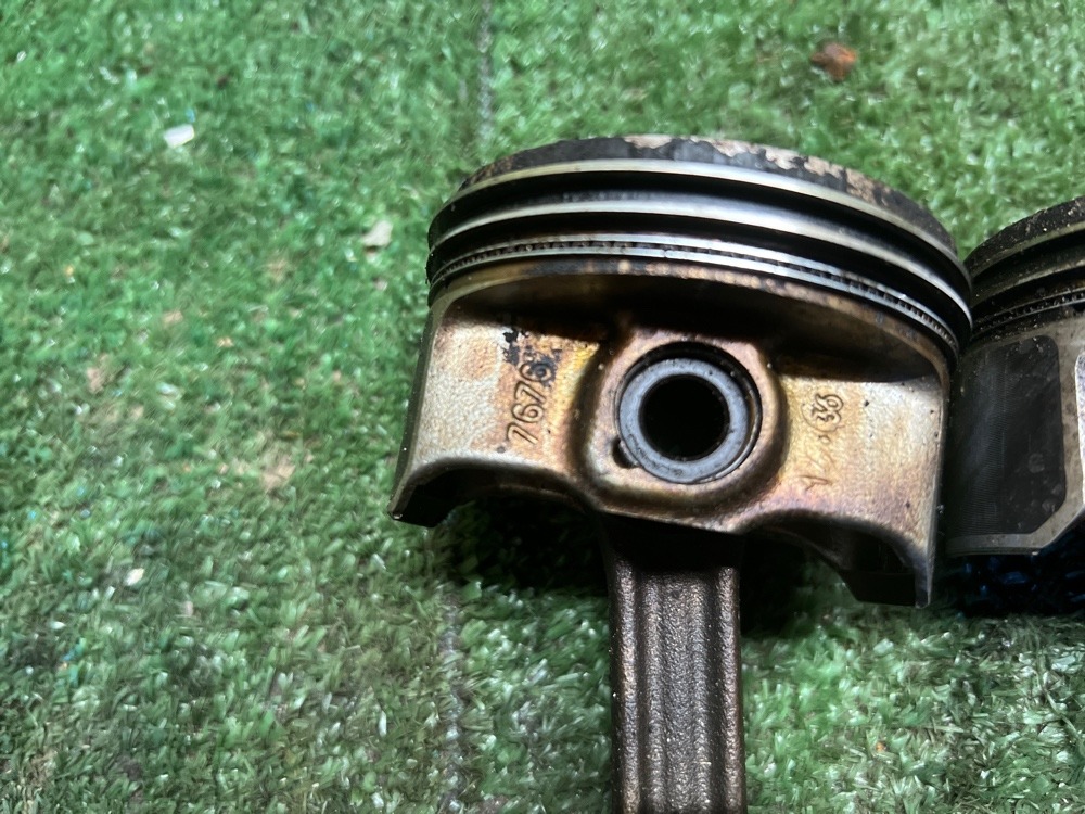 Поршень с шатуном VOLKSWAGEN Polo 2014