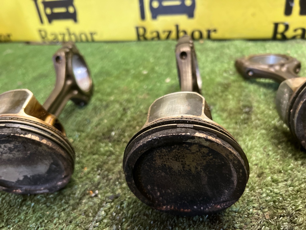 Поршень с шатуном VOLKSWAGEN Polo 2014