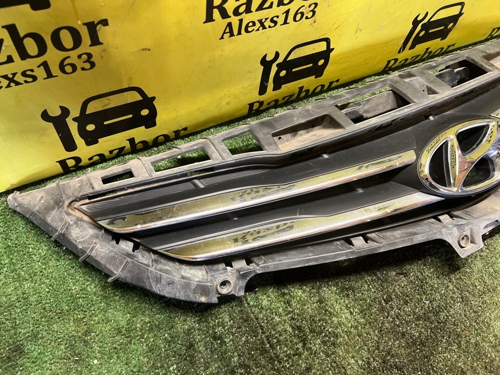 Решетка радиатора Hyundai Solaris 2016 1