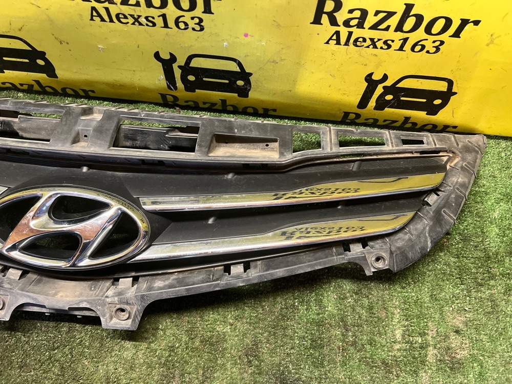 Решетка радиатора Hyundai Solaris 2016 1