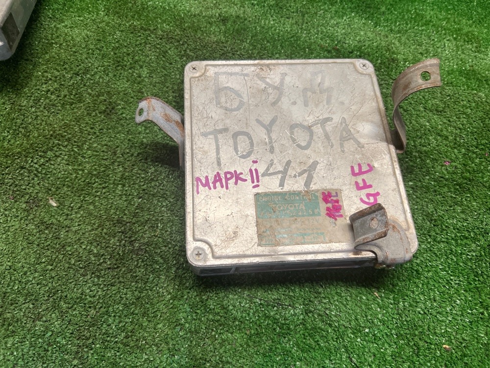 Блок управления двигателем (ЭБУ) Toyota Mark 2 1996-2000