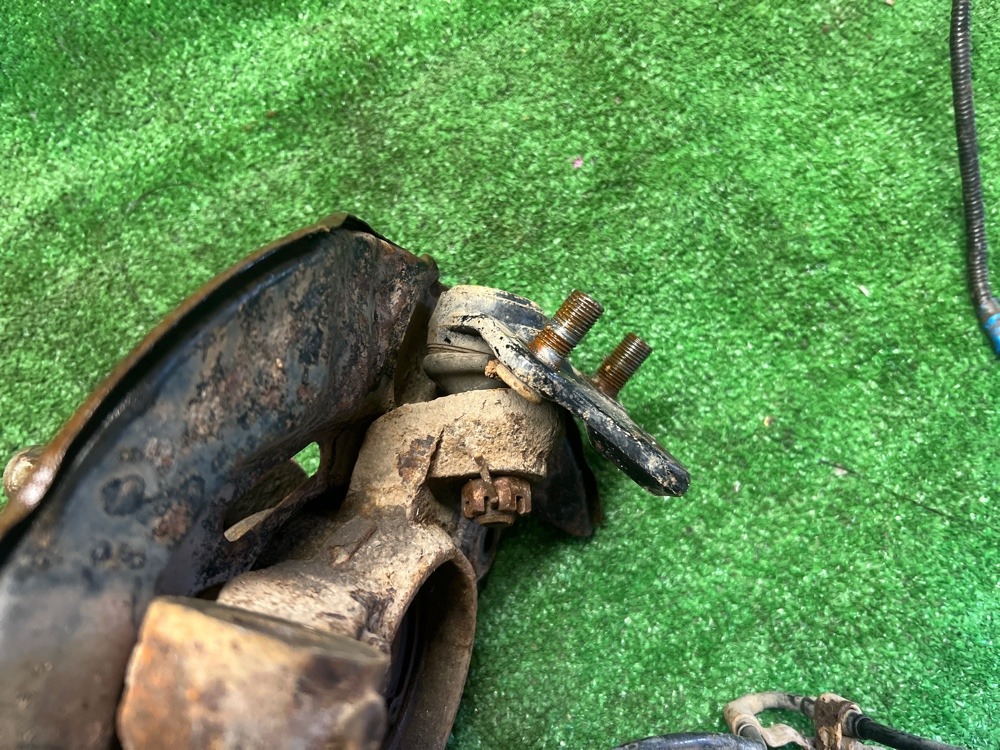 Кулак поворотный Lifan Solano 2011 620