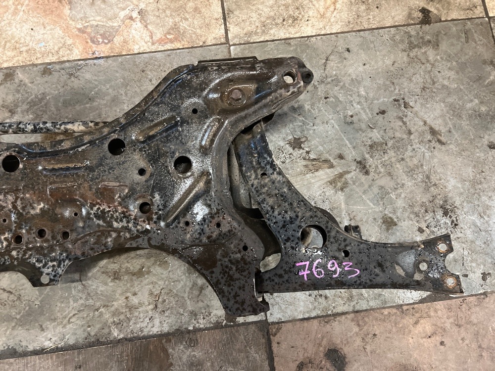 Подрамник Lifan Solano 2011 620