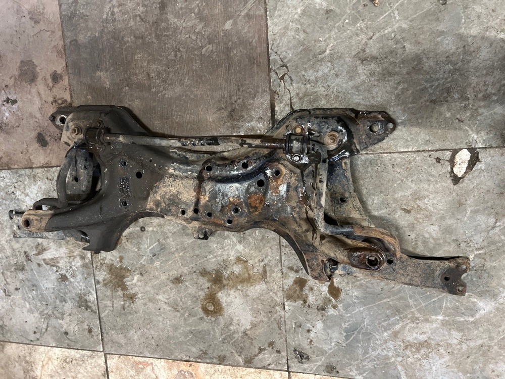 Подрамник Lifan Solano 2011 620