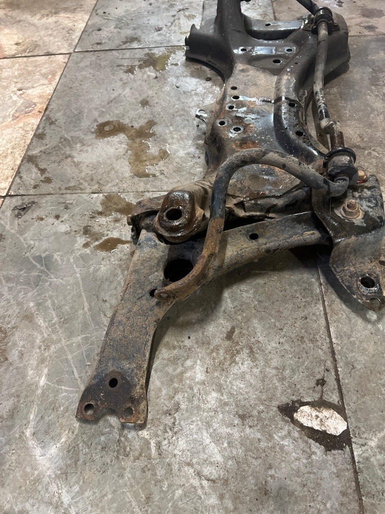 Подрамник Lifan Solano 2011 620