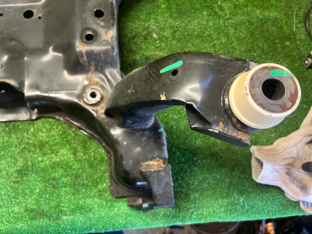 Подрамник передний Ford KUGA 2013 2