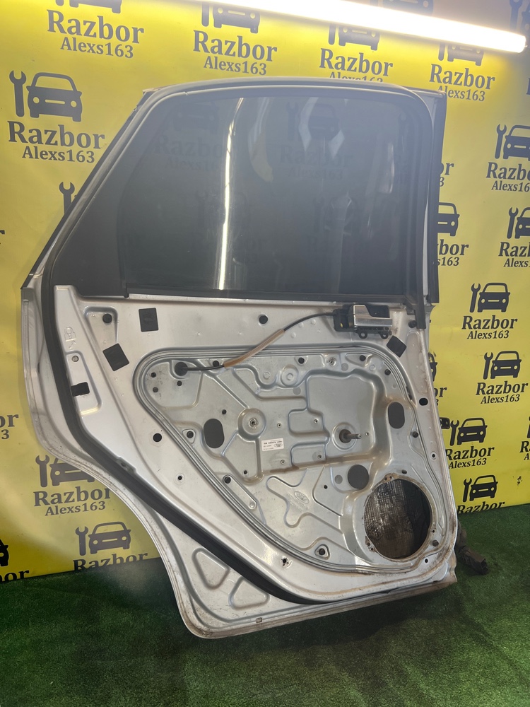 Задняя левая дверь Ford Focus 2 2011 2