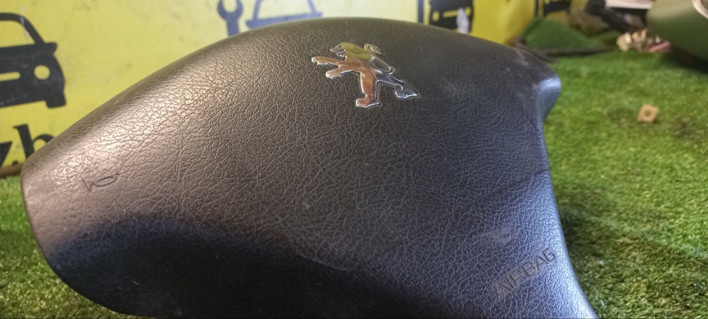 Подушка безопасности в руль Peugeot 307 2005