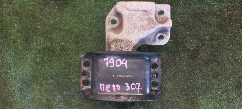 Подушка двигателя Peugeot 307 2005