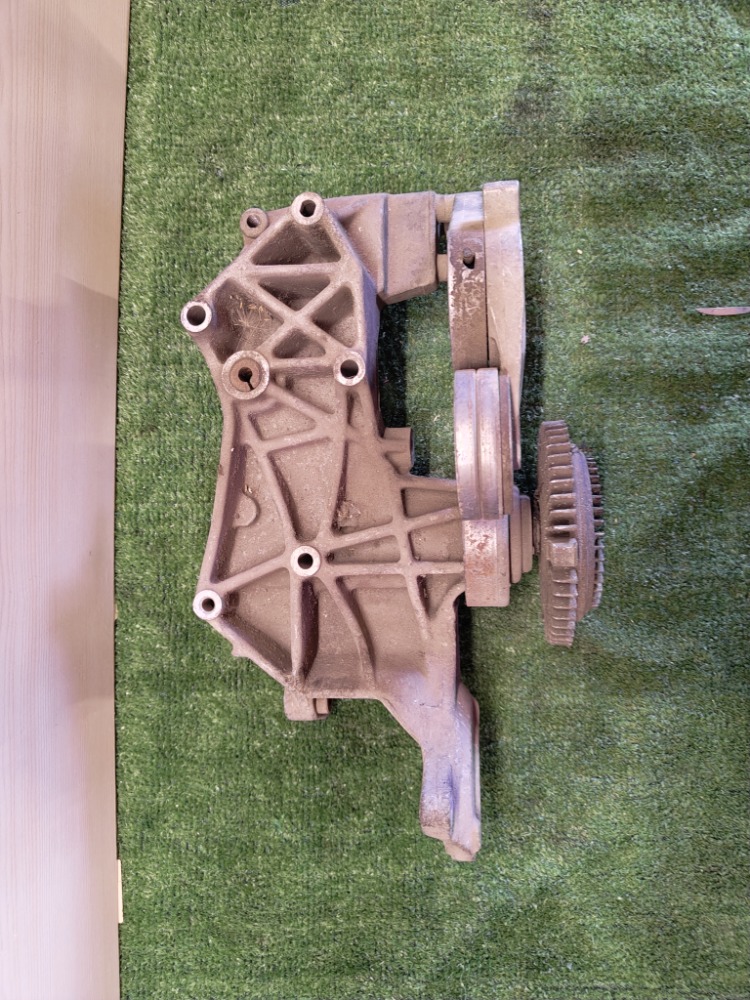 Кронштейн генератора Audi A4 1997 B5