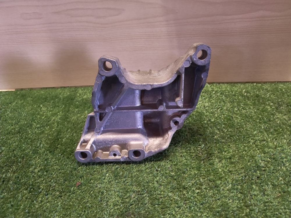 Подушка АКПП Volvo XC90 2006 90