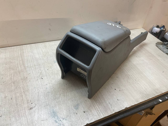 Подлокотник Mercedes-Benz E-Class 1997 W210