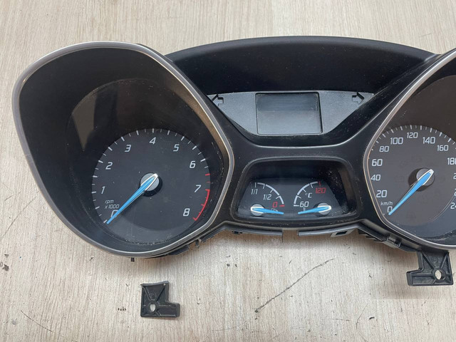 Панель приборов Ford Focus 3 2013 CB8